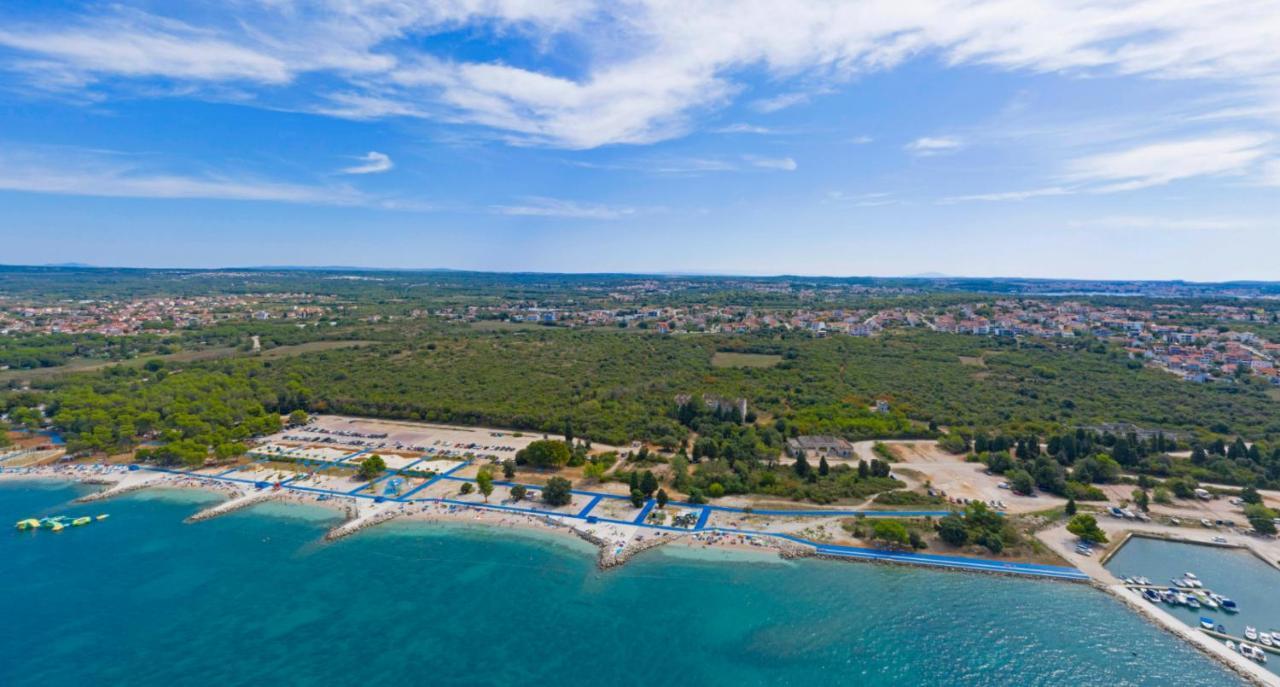 Villa Nikolina - Luxury Villa With 5 Bedrooms And Swimming Pool Vodnjan Bagian luar foto