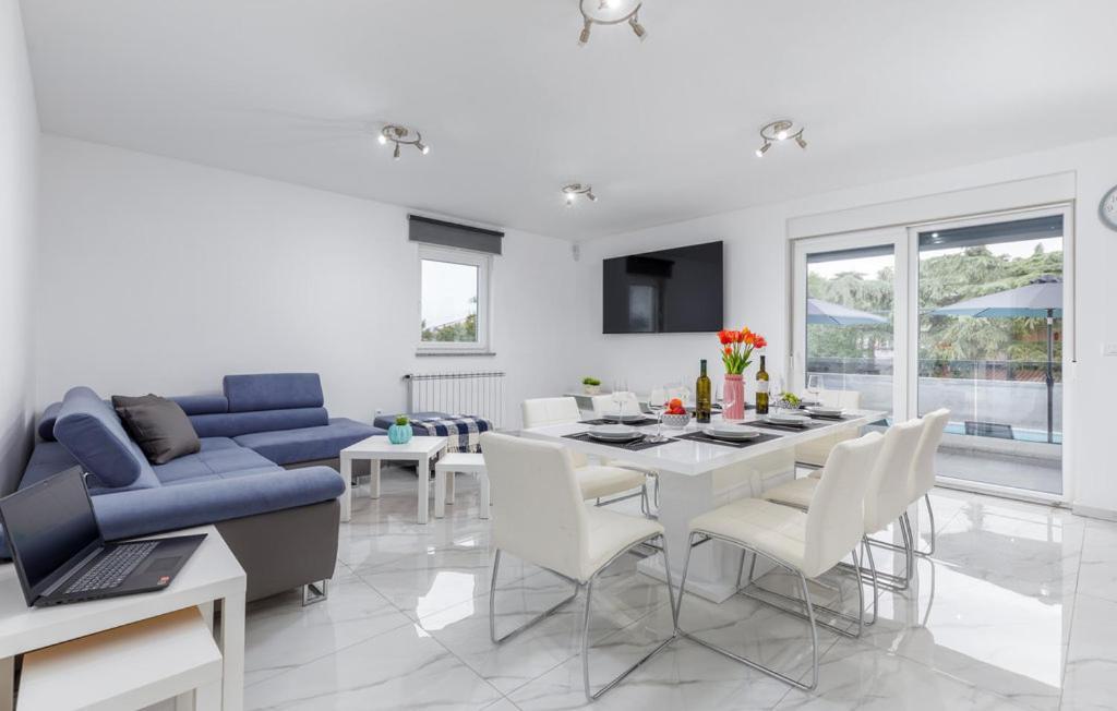 Villa Nikolina - Luxury Villa With 5 Bedrooms And Swimming Pool Vodnjan Bagian luar foto