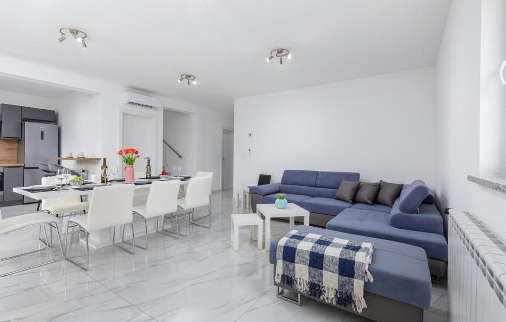 Villa Nikolina - Luxury Villa With 5 Bedrooms And Swimming Pool Vodnjan Bagian luar foto